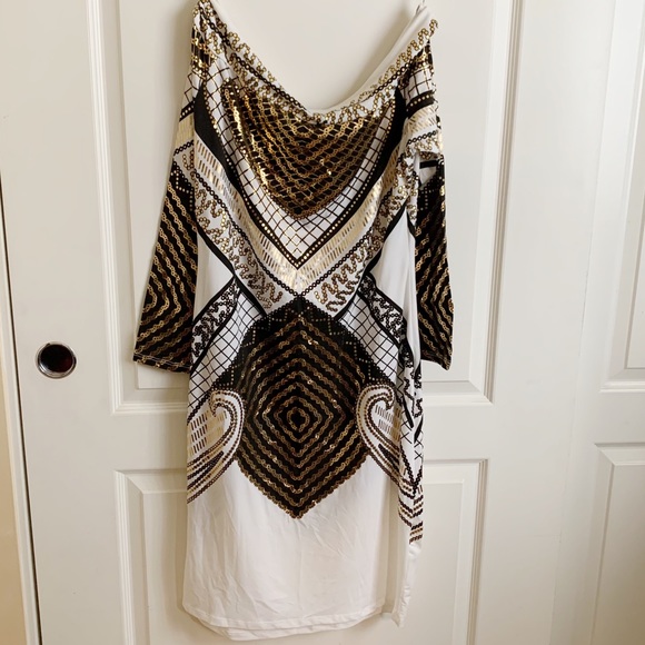 Off the shoulder strapless body con dress - Picture 2 of 2